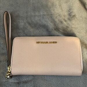 Michael Kors Wristlet Wallet